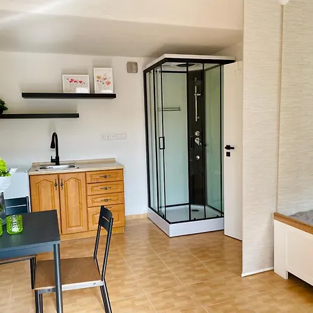 Apartment M.f. *