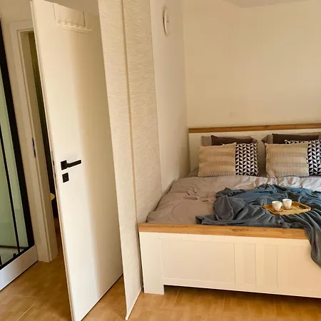 Apartment M.f.